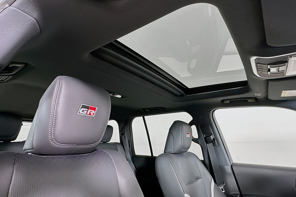 2024 Toyota LANDCRUISER LC300 GR-S (4x4) FJA300R