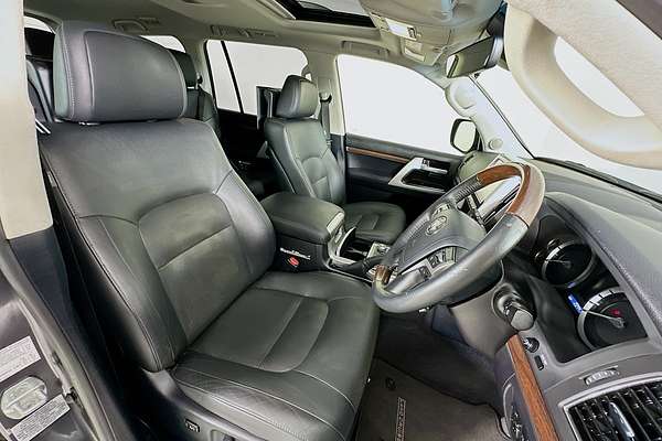 2016 Toyota LANDCRUISER SAHARA (4x4) VDJ200R MY16