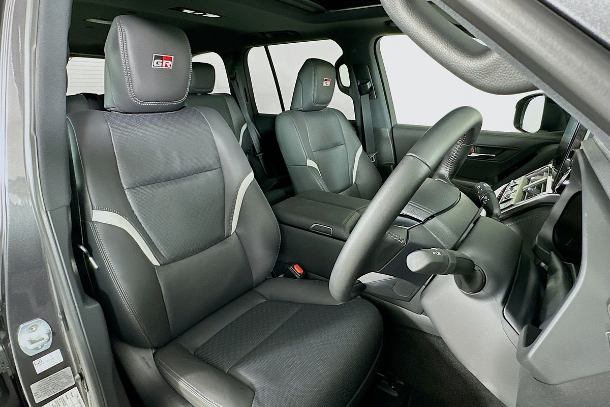 2024 Toyota LANDCRUISER LC300 GR-S (4x4) FJA300R