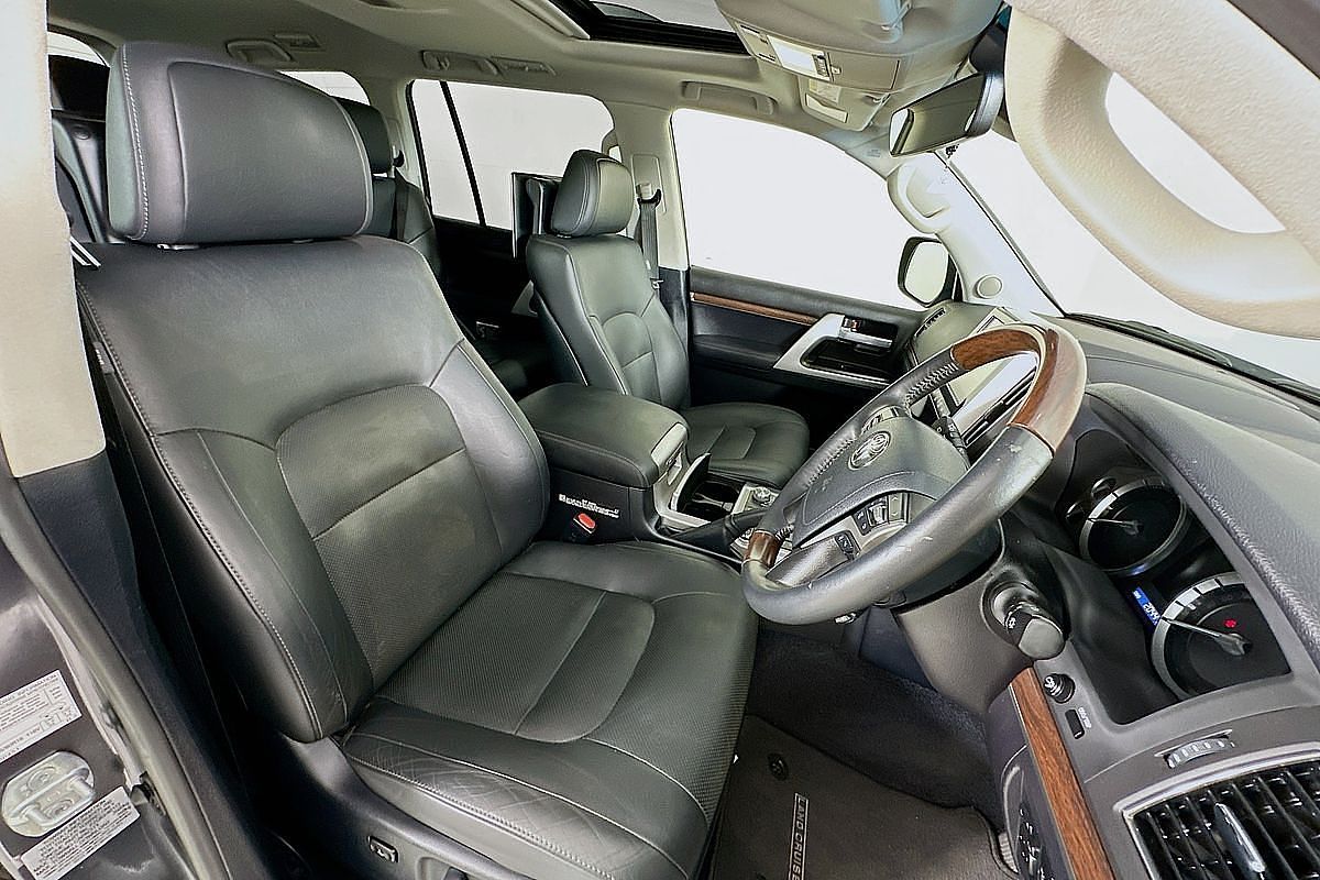 2016 Toyota LANDCRUISER SAHARA (4x4) VDJ200R MY16