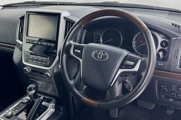 2019 Toyota Landcruiser Sahara VDJ200R