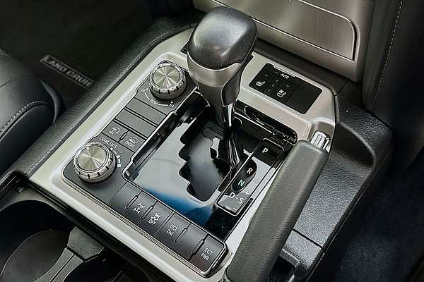 2016 Toyota LANDCRUISER SAHARA (4x4) VDJ200R MY16