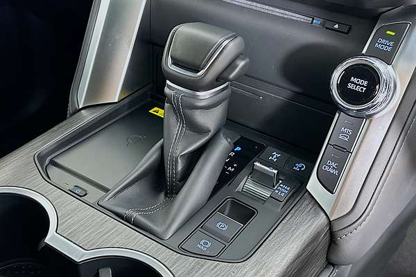 2024 Toyota LANDCRUISER LC300 GR-S (4x4) FJA300R