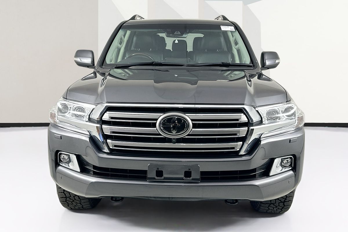 2019 Toyota Landcruiser Sahara VDJ200R