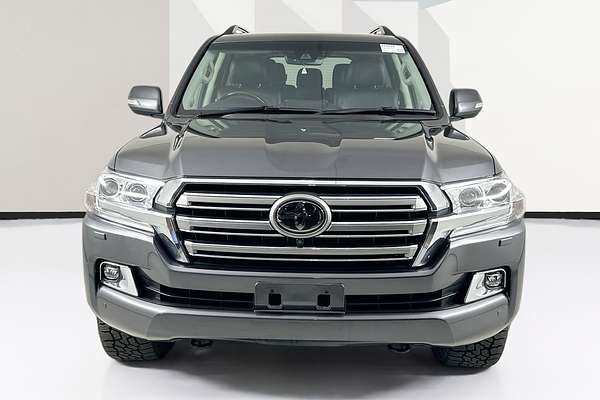 2019 Toyota Landcruiser Sahara VDJ200R