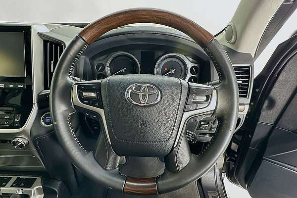 2016 Toyota LANDCRUISER SAHARA (4x4) VDJ200R MY16