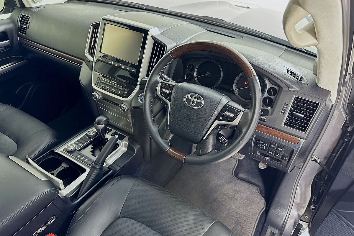 2016 Toyota LANDCRUISER SAHARA (4x4) VDJ200R MY16