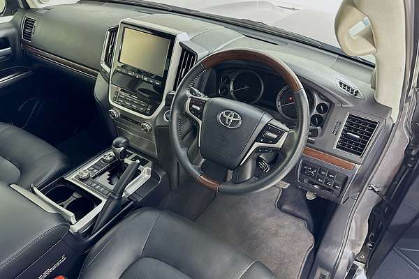 2016 Toyota LANDCRUISER SAHARA (4x4) VDJ200R MY16