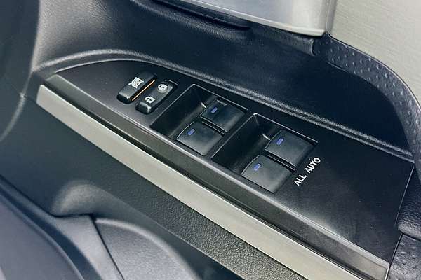 2021 Toyota LANDCRUISER VX VDJ200R