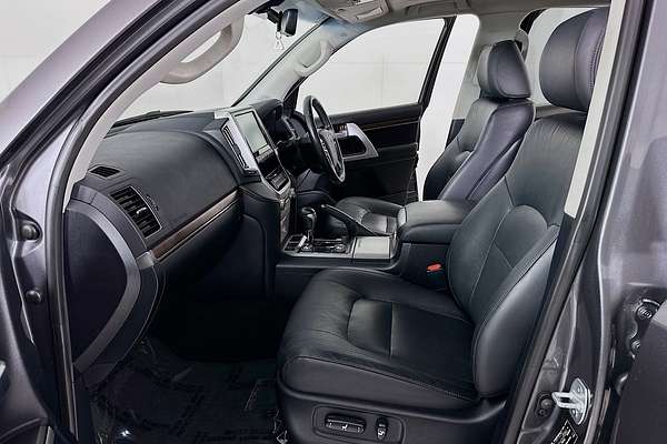 2021 Toyota LANDCRUISER VX VDJ200R