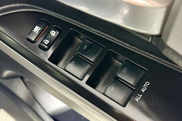 2017 Toyota LANDCRUISER SAHARA (4x4) VDJ200R MY16