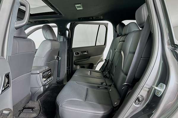 2024 Toyota LANDCRUISER LC300 GR-S (4x4) FJA300R