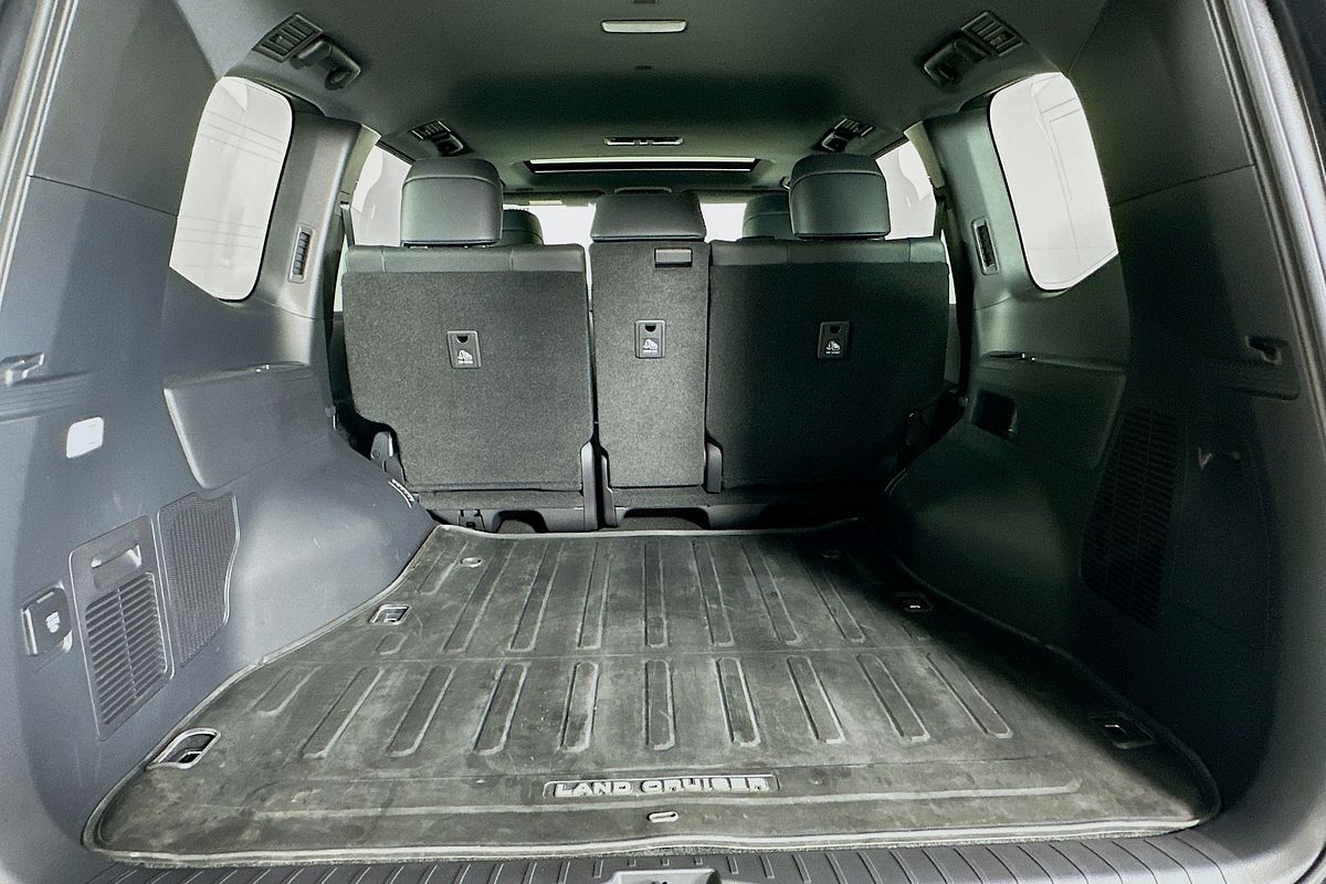 2024 Toyota LANDCRUISER LC300 GR-S (4x4) FJA300R