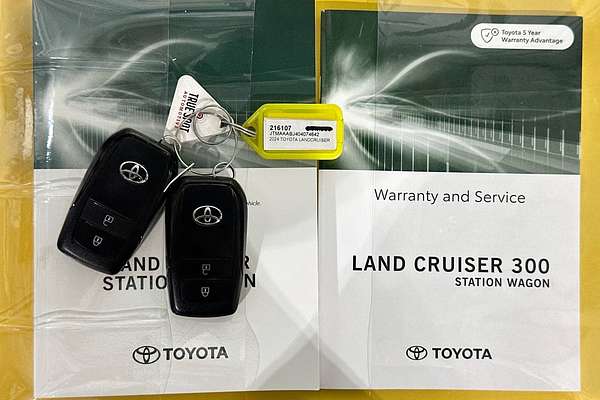 2024 Toyota Landcruiser LC300 GX (4x4) FJA300R