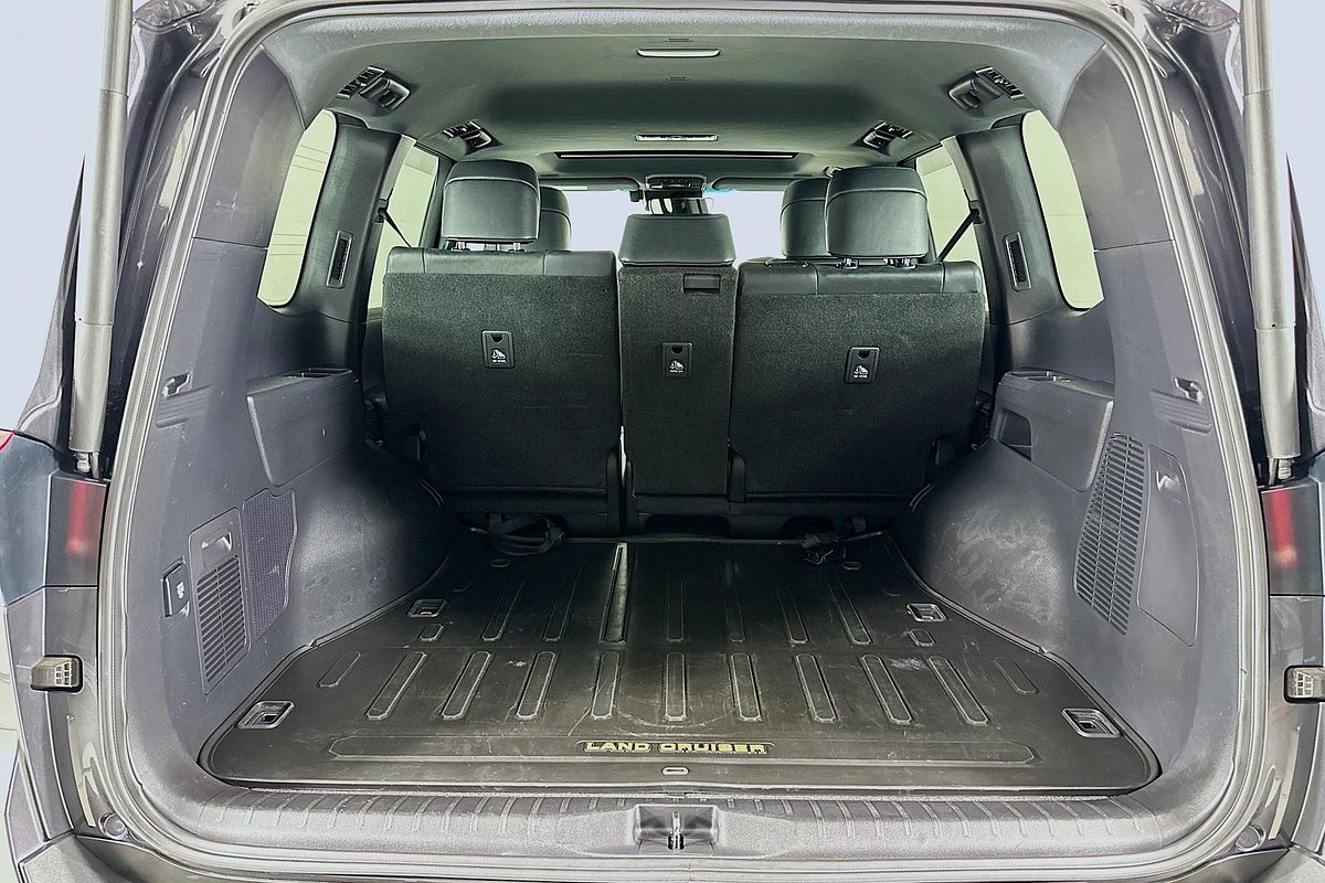 2022 Toyota Landcruiser LC300 GR-S (4x4) FJA300R
