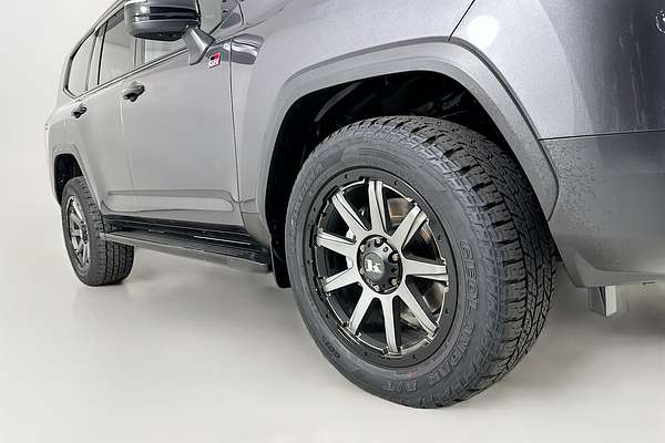 2022 Toyota Landcruiser LC300 GR-S (4x4) FJA300R