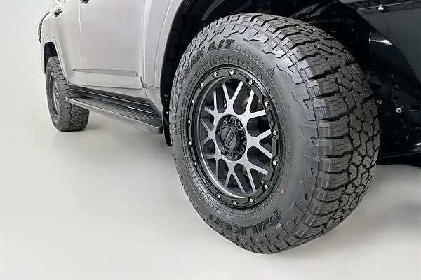 2022 Toyota Landcruiser LC300 VX (4x4) FJA300R