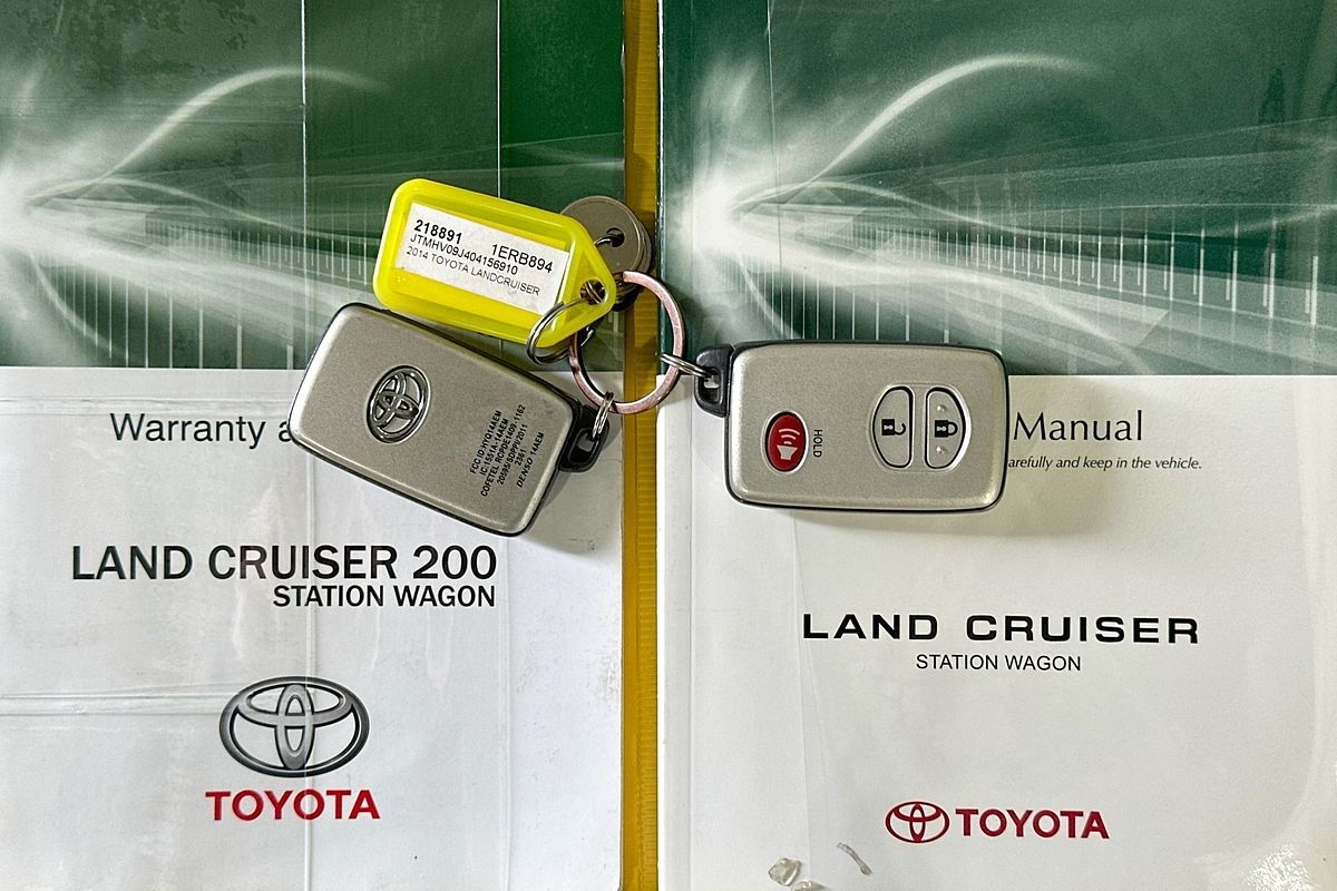 2014 Toyota LANDCRUISER GXL (4x4) VDJ200R MY13