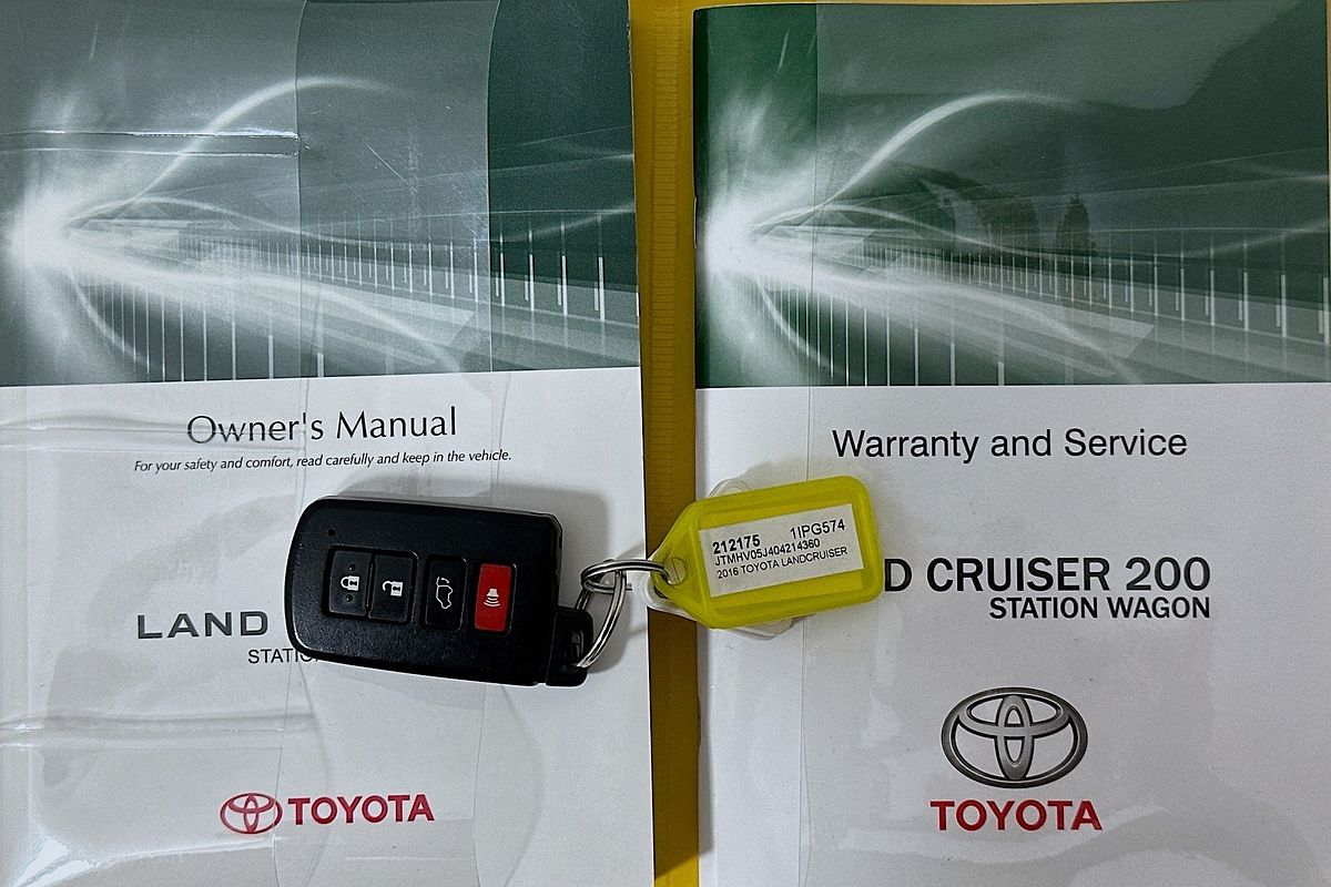 2016 Toyota LANDCRUISER SAHARA (4x4) VDJ200R MY16