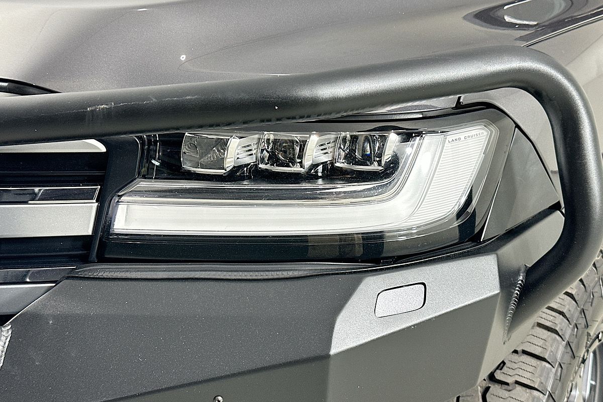 2022 Toyota Landcruiser LC300 VX (4x4) FJA300R