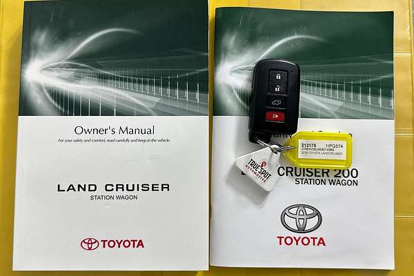2016 Toyota LANDCRUISER SAHARA (4x4) VDJ200R MY16