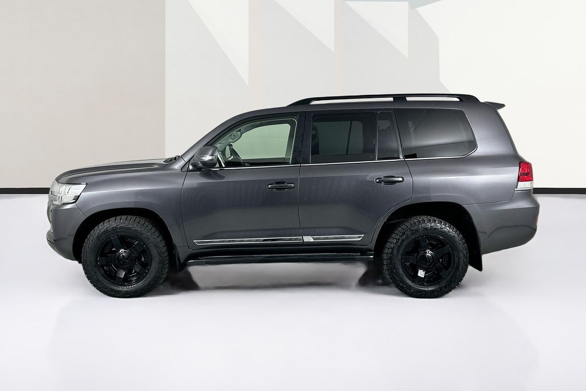 2019 Toyota Landcruiser Sahara VDJ200R