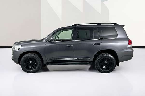 2019 Toyota Landcruiser Sahara VDJ200R