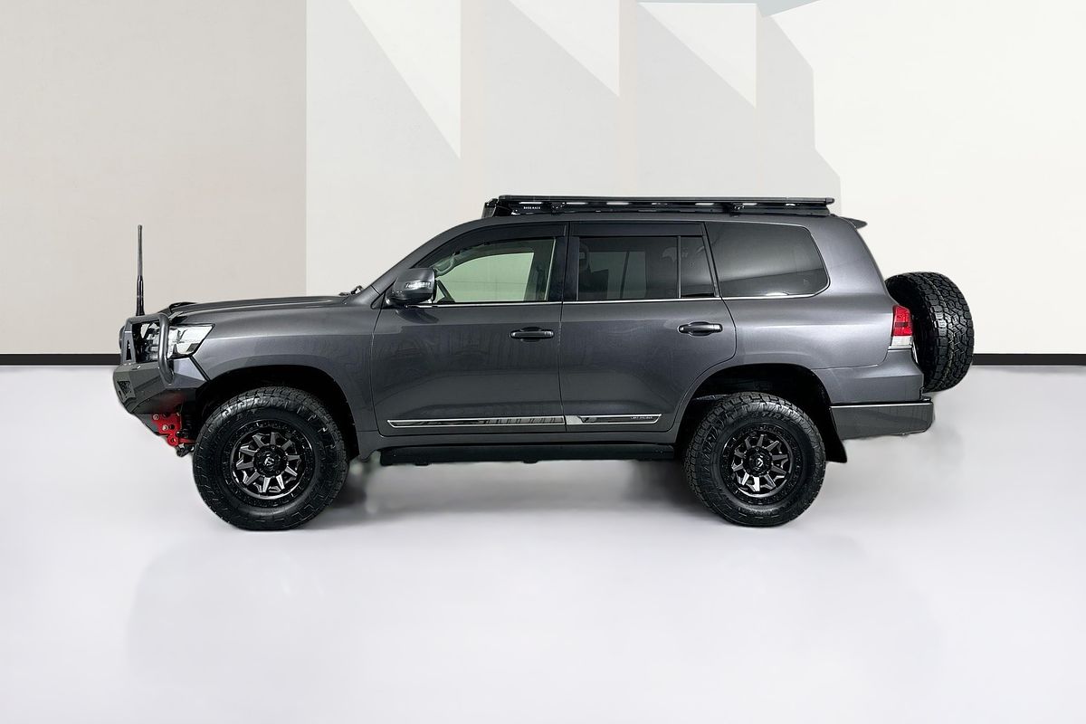 2017 Toyota LANDCRUISER SAHARA (4x4) VDJ200R MY16