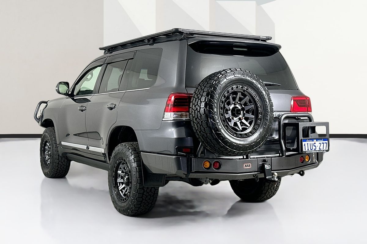 2017 Toyota LANDCRUISER SAHARA (4x4) VDJ200R MY16