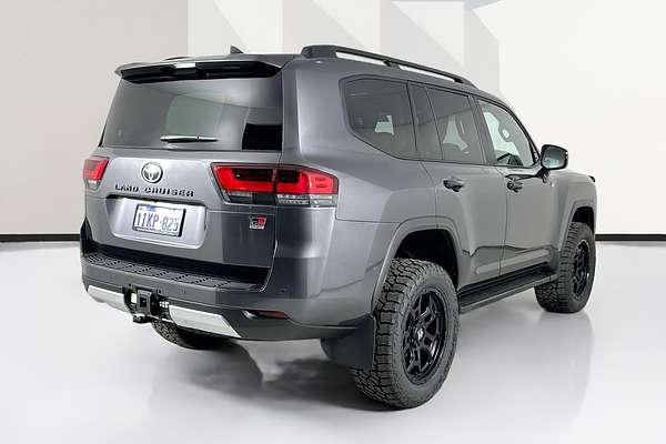 2024 Toyota LANDCRUISER LC300 GR-S (4x4) FJA300R