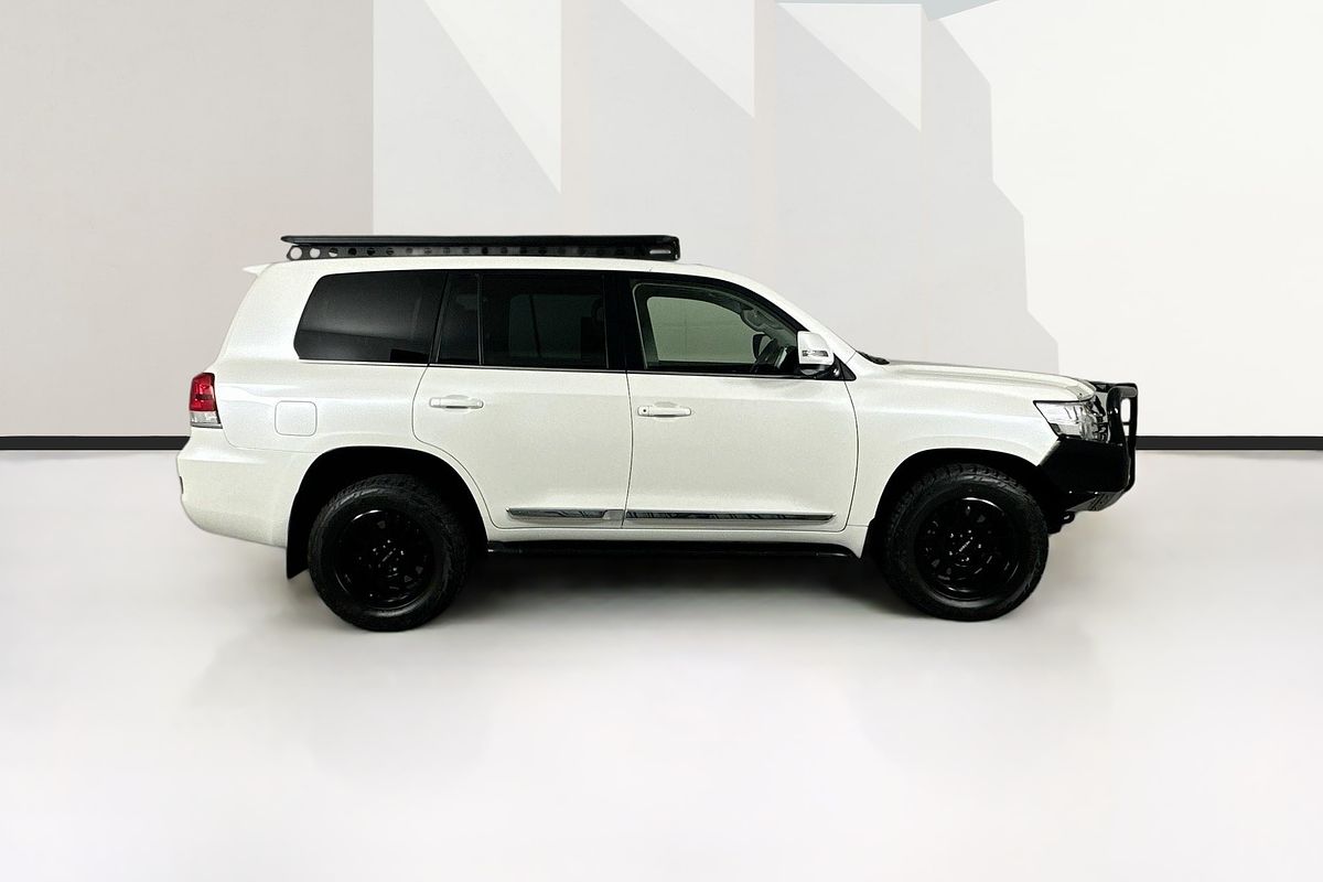 2019 Toyota LANDCRUISER LC200 SAHARA (4x4) VDJ200R