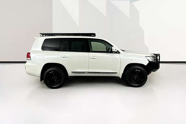 2019 Toyota LANDCRUISER LC200 SAHARA (4x4) VDJ200R