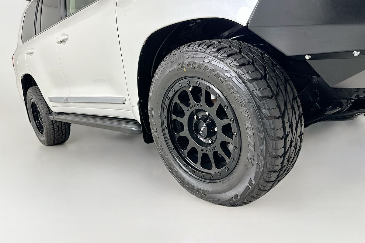 2019 Toyota LANDCRUISER LC200 SAHARA (4x4) VDJ200R