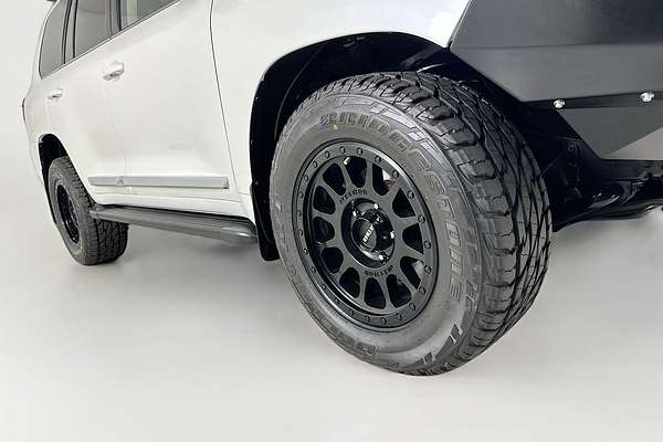 2019 Toyota LANDCRUISER LC200 SAHARA (4x4) VDJ200R