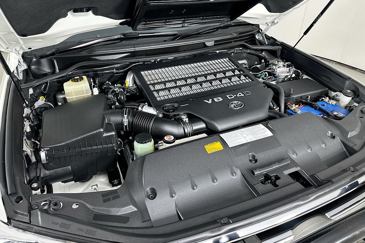 2019 Toyota LANDCRUISER LC200 SAHARA (4x4) VDJ200R