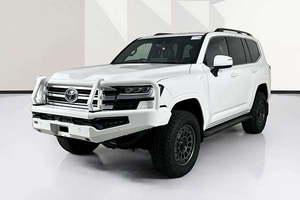 2023 Toyota LANDCRUISER VX FJA300R