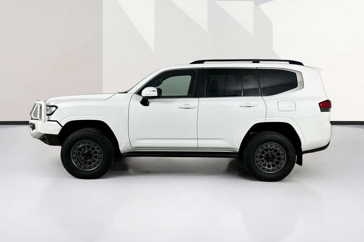 2023 Toyota LANDCRUISER VX FJA300R