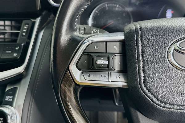 2023 Toyota LANDCRUISER VX FJA300R