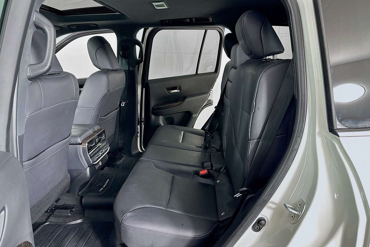 2023 Toyota LANDCRUISER VX FJA300R