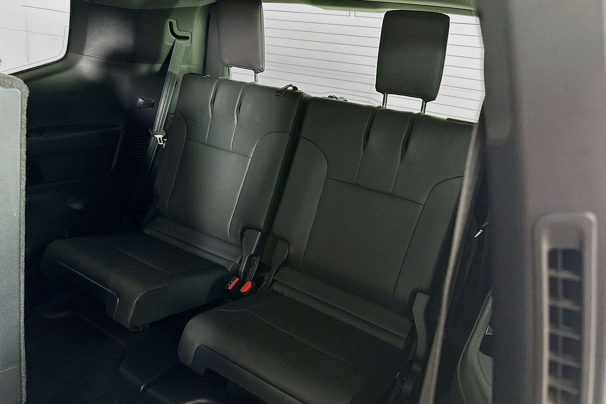 2023 Toyota LANDCRUISER VX FJA300R