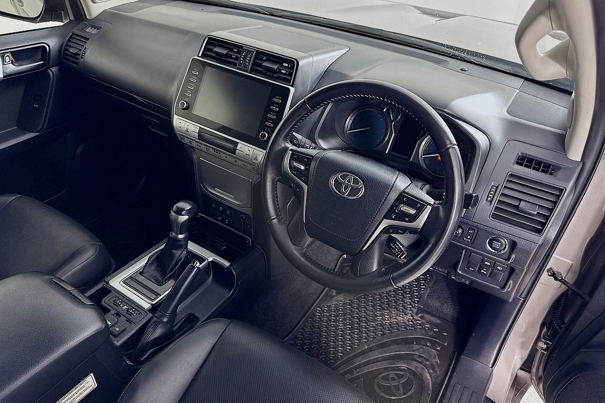 2021 Toyota LANDCRUISER PRADO GXL PREMIUM INTERIOR GDJ150R