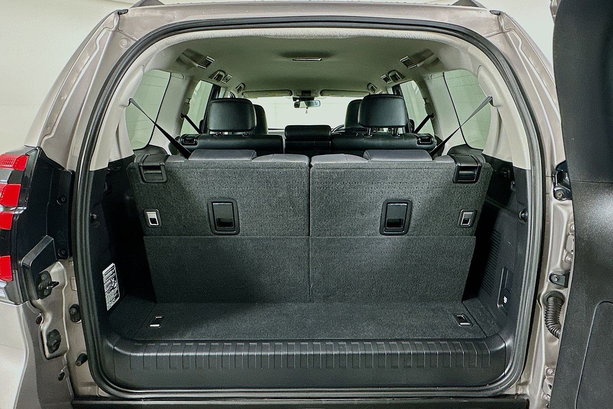 2021 Toyota LANDCRUISER PRADO GXL PREMIUM INTERIOR GDJ150R