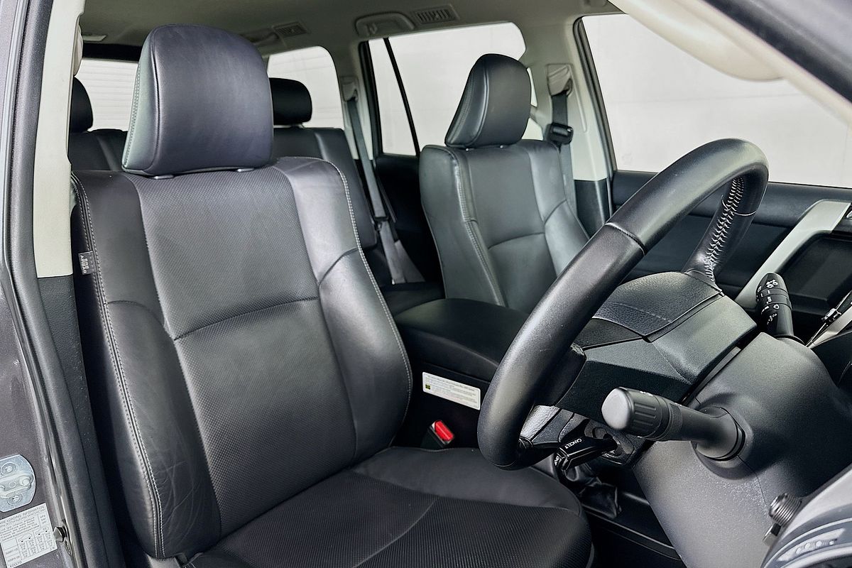 2021 Toyota LANDCRUISER PRADO GXL PREMIUM INTERIOR GDJ150R