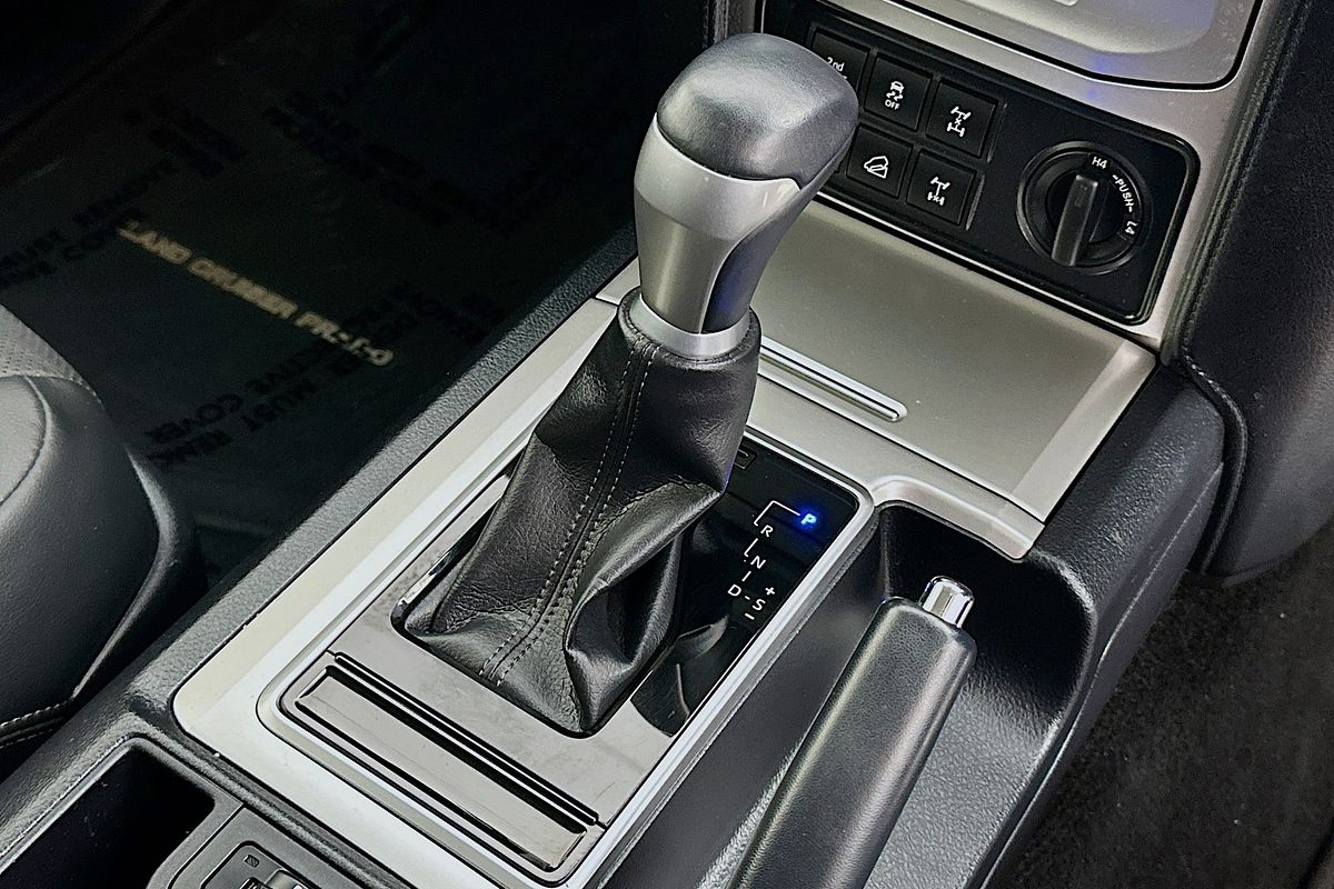 2022 Toyota LANDCRUISER PRADO GXL PREMIUM INTERIOR GDJ150R