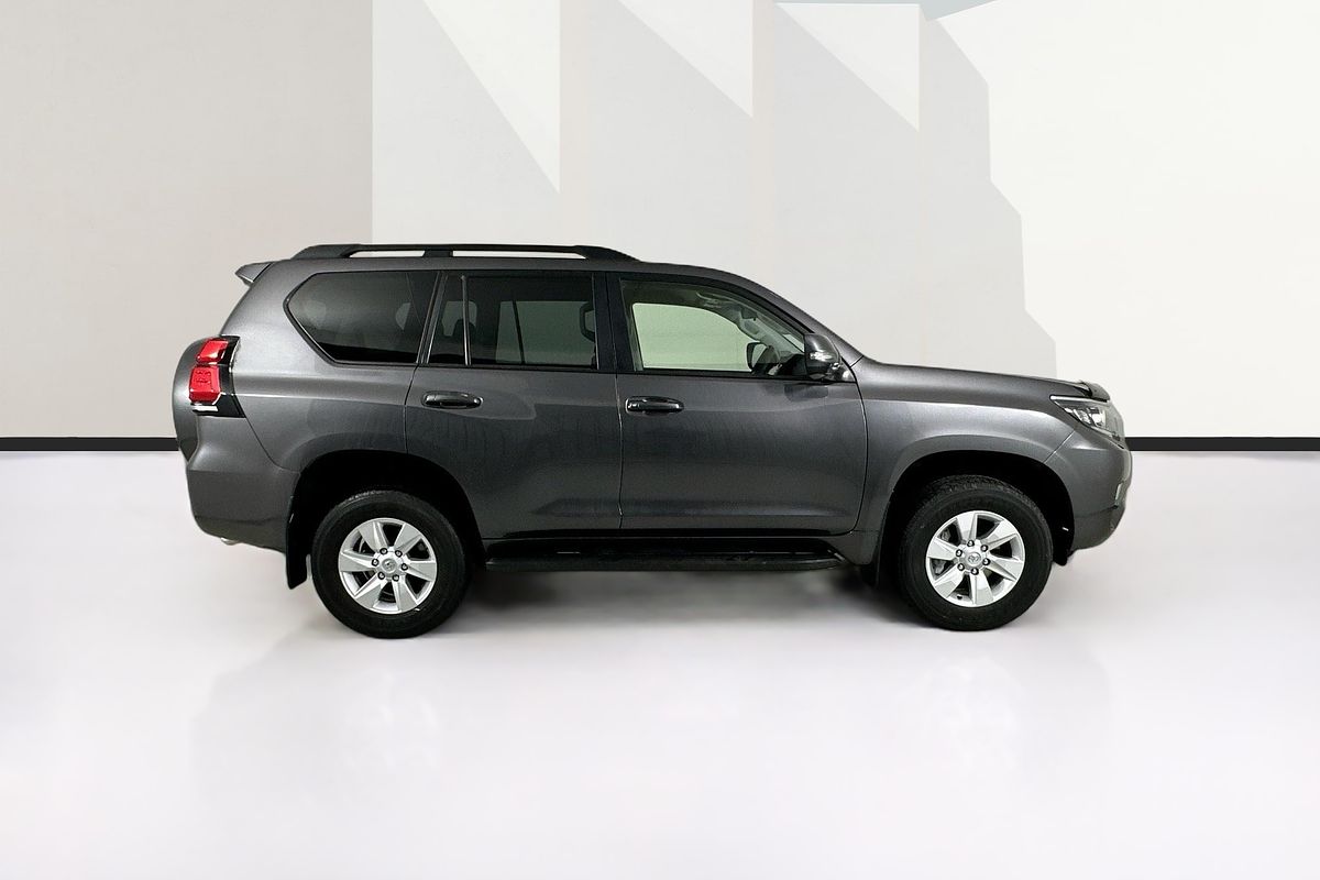 2022 Toyota LANDCRUISER PRADO GXL PREMIUM INTERIOR GDJ150R