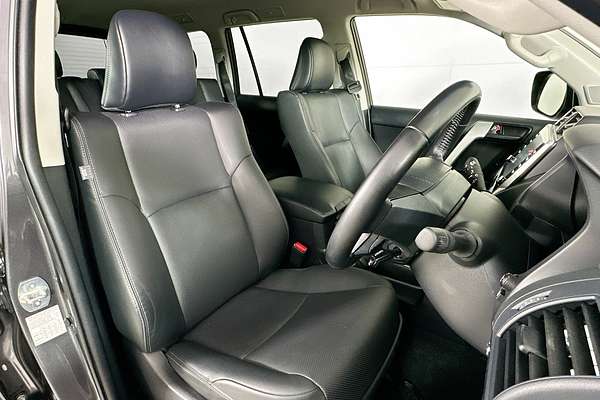 2022 Toyota LANDCRUISER PRADO GXL PREMIUM INTERIOR GDJ150R