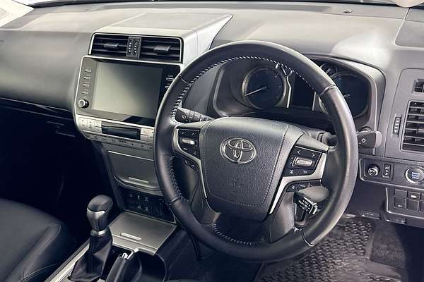 2022 Toyota LANDCRUISER PRADO GXL PREMIUM INTERIOR GDJ150R