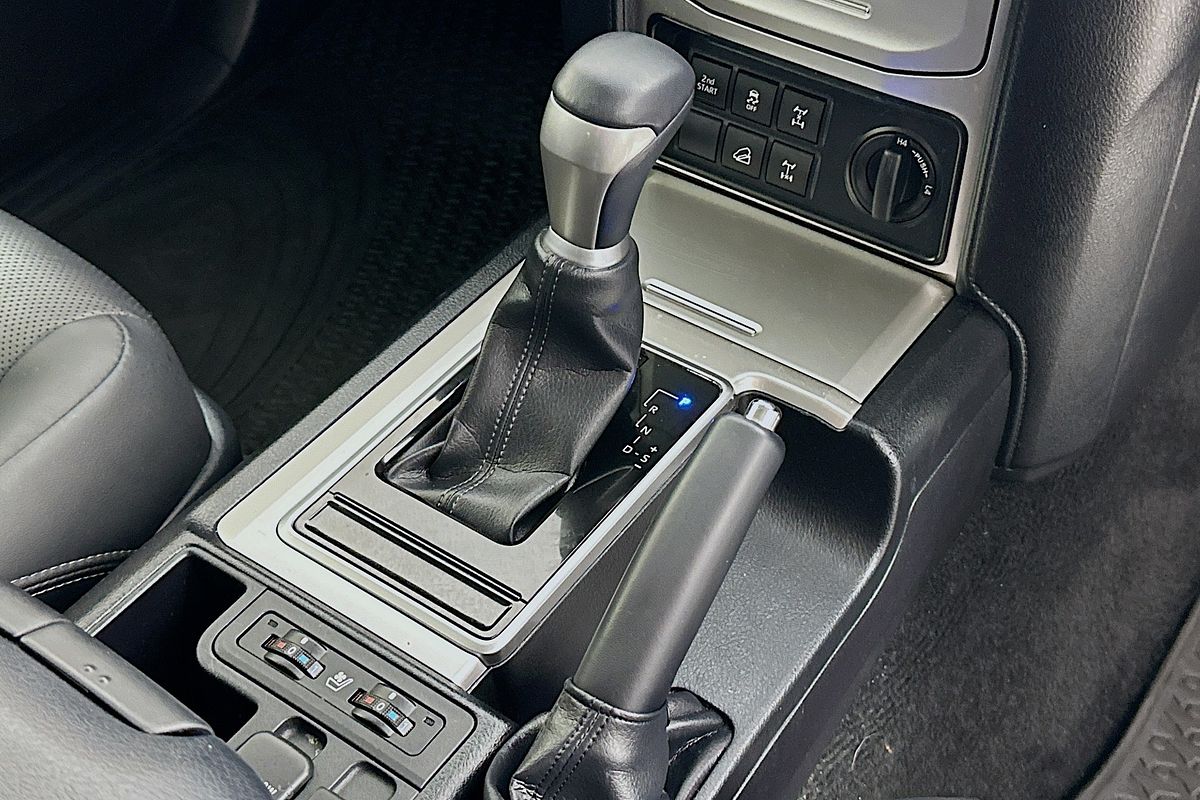 2022 Toyota LANDCRUISER PRADO GXL PREMIUM INTERIOR GDJ150R