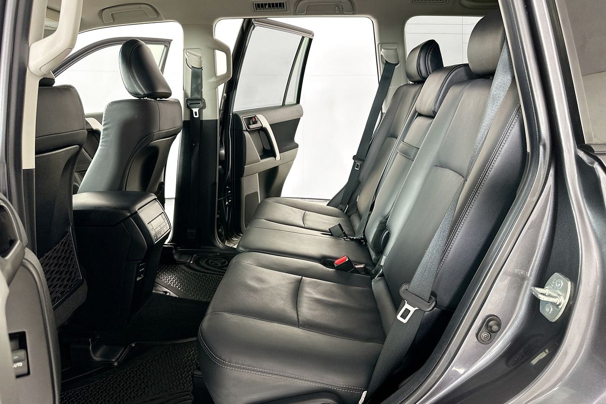 2022 Toyota LANDCRUISER PRADO GXL PREMIUM INTERIOR GDJ150R