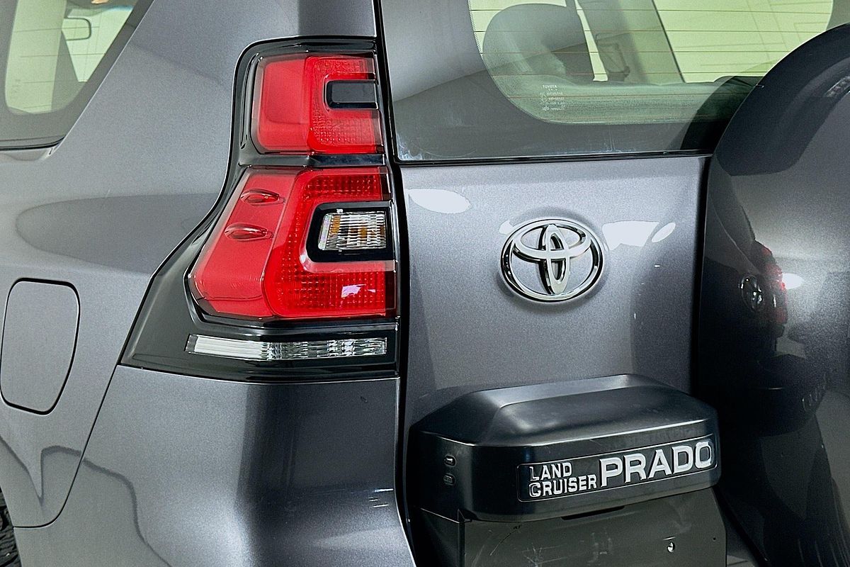 2022 Toyota LANDCRUISER PRADO GX 7 SEAT GDJ150R